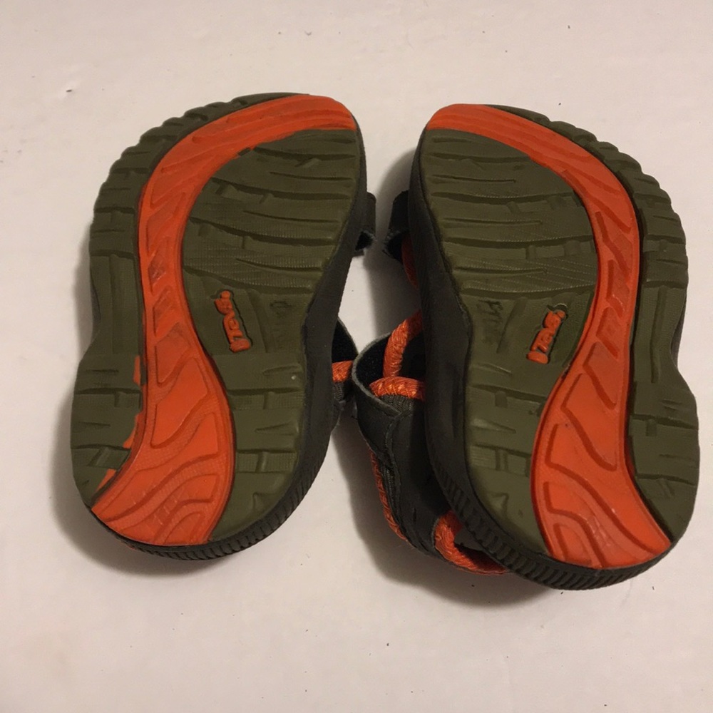 Teva - Picture 3 of 5